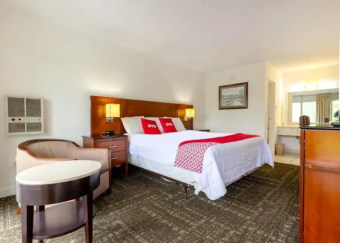 Americas Value Hotel 2*