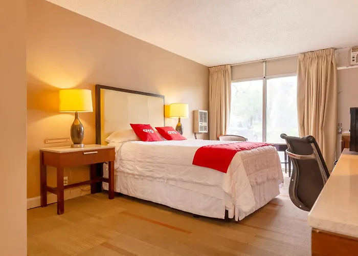 Americas Value 2* Rockford